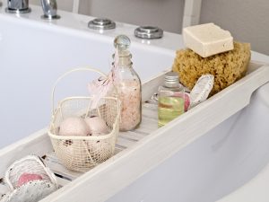 Jak uzyskać efekt pełnych i soczystych ust: Sposoby na piękne usta